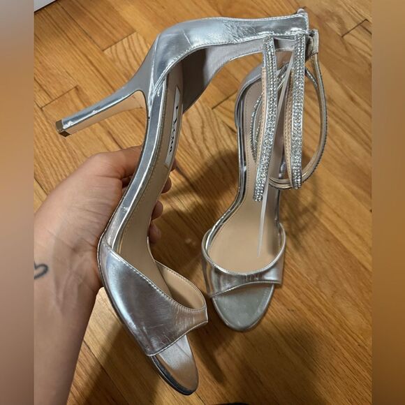 Nina | Viktora Ankle Strap Sandal - Picture 8 of 11